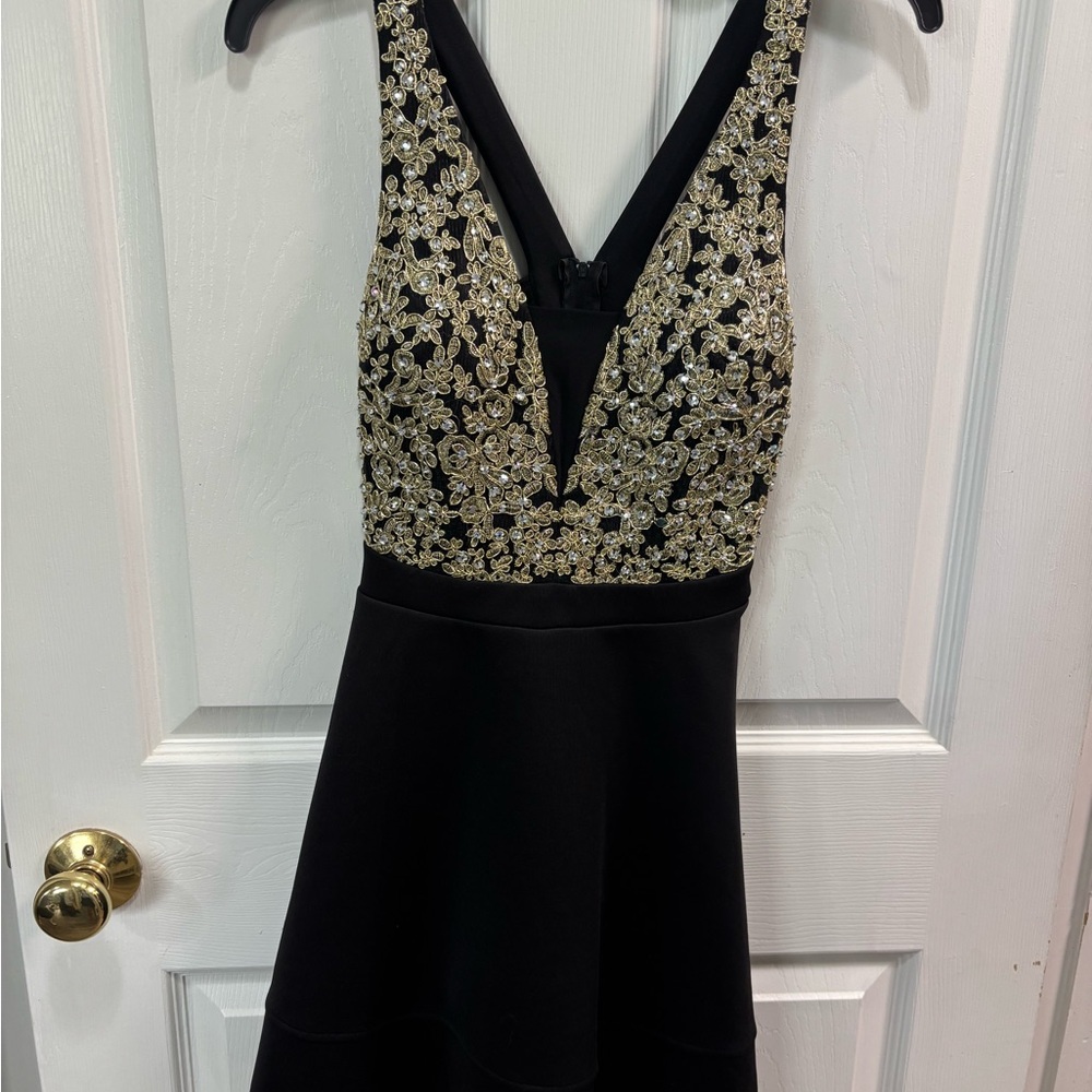 Elegant Black and Gold Juniors Dress